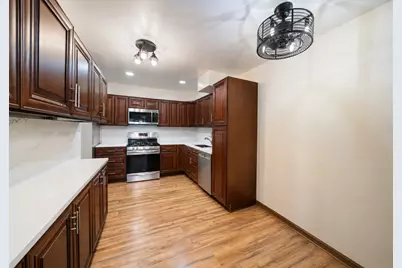 175 Lake Boulevard #349, Buffalo Grove, IL 60089 - Photo 9