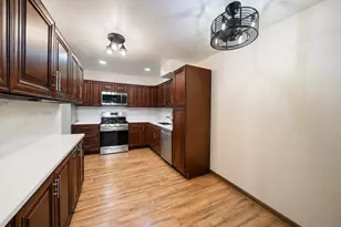 175 Lake Blvd, Buffalo Grove, IL 60089 - Photo 9