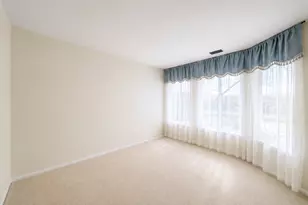 175 Lake Blvd, Buffalo Grove, IL 60089 - Photo 7