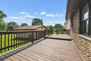 7527 163 St, Tinley Park, IL 60477 - Photo 25