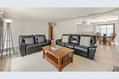 56 Birch Trail, Wheeling, IL 60090 - Photo 5