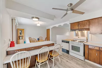 56 Birch Trail, Wheeling, IL 60090 - Photo 9