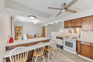 56 Birch Trail, Wheeling, IL 60090 - Photo 9