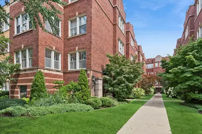 240 S Maple Avenue #3W, Oak Park, IL 60302 - Photo 1