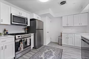 4844 N Harding Ave, Chicago, IL 60625 - Photo 9