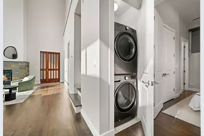 1555 W Pearson Street #D, Chicago, IL 60622 - Photo 17