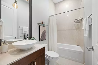 1555 W Pearson Street #D, Chicago, IL 60622 - Photo 19