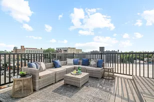 1555 W Pearson St, Chicago, IL 60622 - Photo 39