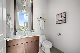 1555 W Pearson St, Chicago, IL 60622 - Photo 23
