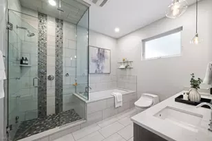 1555 W Pearson St, Chicago, IL 60622 - Photo 33