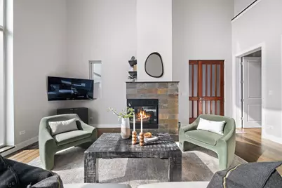 1555 W Pearson Street #D, Chicago, IL 60622 - Photo 5