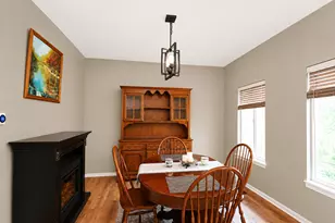 310 Paige St, Plano, IL 60545 - Photo 5