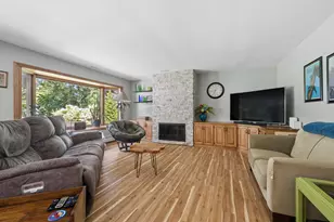 1655 Wagner Rd, Batavia, IL 60510 - Photo 3