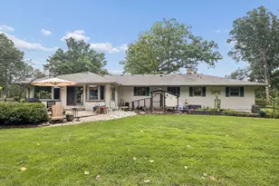 1655 Wagner Rd, Batavia, IL 60510 - Photo 17