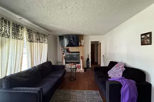 357 Serena Dr, Chicago Heights, IL 60411 - Photo 3