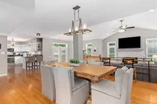 809 Bruno Ct, Naperville, IL 60563 - Photo 7
