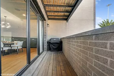 1203 W Superior Street #1B, Chicago, IL 60642 - Photo 37