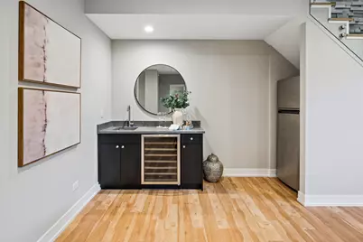 1203 W Superior Street #1B, Chicago, IL 60642 - Photo 25