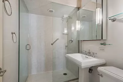2626 N Lakeview Avenue #302, Chicago, IL 60614 - Photo 13