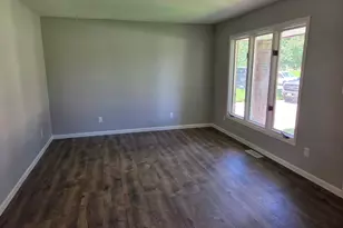 505 W 10th St, Rock Falls, IL 61071 - Photo 5