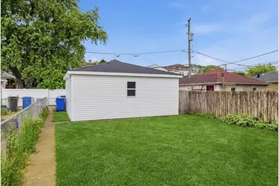 4431 N Marmora Avenue, Chicago, IL 60630 - Photo 31