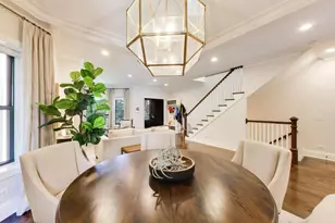2136 W Waveland Ave, Chicago, IL 60618 - Photo 5