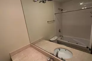 2036 N Larrabee St, Chicago, IL 60614 - Photo 7