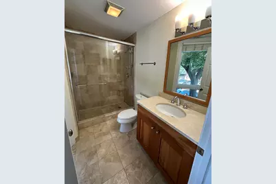 2036 N Larrabee Street #8208, Chicago, IL 60614 - Photo 9