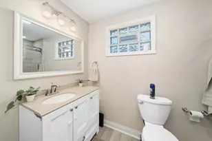 13442 S Ave N Ave, Chicago, IL 60633 - Photo 31