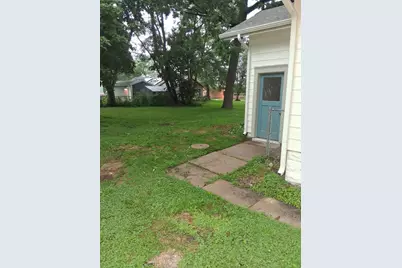 1104 N Jefferson Street, Harvard, IL 60033 - Photo 3
