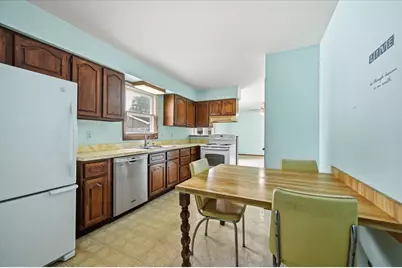 482 Pinewood Drive, North Aurora, IL 60542 - Photo 9