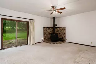 6335 Durness Dr, Caledonia, IL 61011 - Photo 11