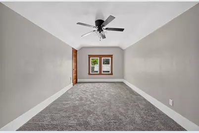 558 S 3rd Street, Rochelle, IL 61068 - Photo 21