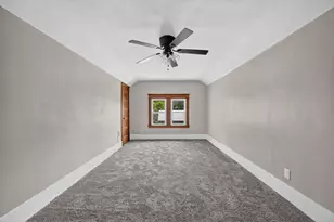 558 S 3rd St, Rochelle, IL 61068 - Photo 21