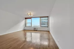 3600 N Lake Shore Dr, Chicago, IL 60613 - Photo 25