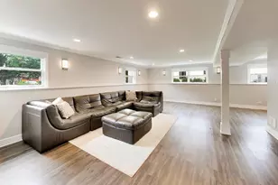 955 W Gilbert Rd, Palatine, IL 60067 - Photo 15