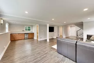 955 W Gilbert Rd, Palatine, IL 60067 - Photo 17