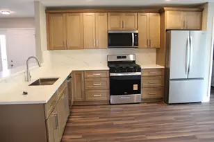 520 Carriage Ct, Dwight, IL 60420 - Photo 5