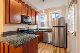 869 W Cornelia Ave, Chicago, IL 60657 - Photo 7