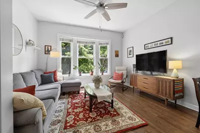 2924 W Berteau Avenue #1, Chicago, IL 60618 - Photo 3