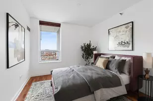 330 W Grand Ave, Chicago, IL 60654 - Photo 13