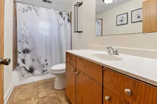 2753 W 38th St, Chicago, IL 60632 - Photo 7