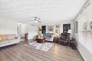 11255 Valerian Way, Roscoe, IL 61073 - Photo 9