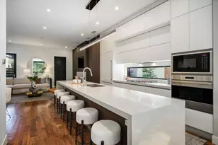 2029 N Hoyne Ave, Chicago, IL 60647 - Photo 11