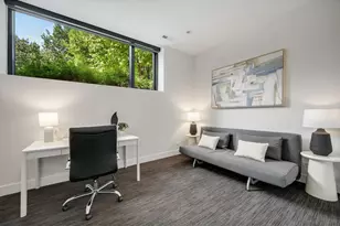 2029 N Hoyne Ave, Chicago, IL 60647 - Photo 21