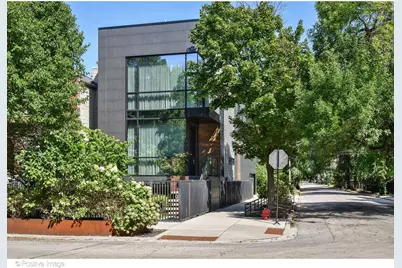 2029 N Hoyne Avenue, Chicago, IL 60647 - Photo 1