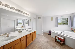 2529 W Autumn Dr, Round Lake, IL 60073 - Photo 19