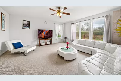 2529 W Autumn Drive, Round Lake, IL 60073 - Photo 7