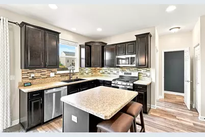503 Sutton Street, Yorkville, IL 60560 - Photo 9