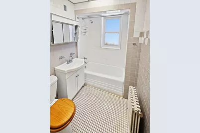 1308 W Rosemont Avenue #1, Chicago, IL 60660 - Photo 9